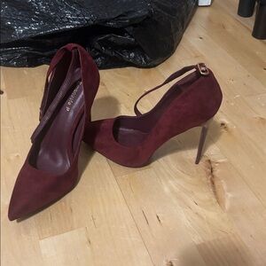 Women's Burgundy Heels